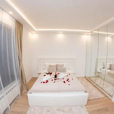 Sinfonia Lux Апартаменты *