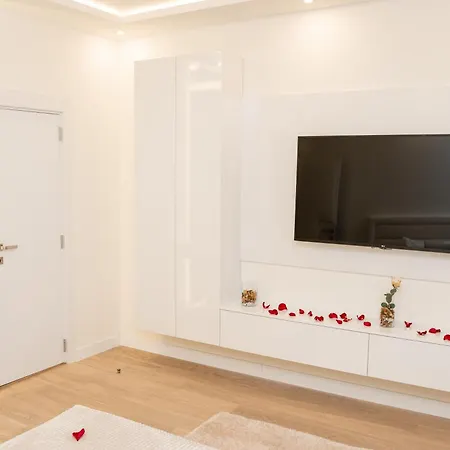 Sinfonia Lux شقة